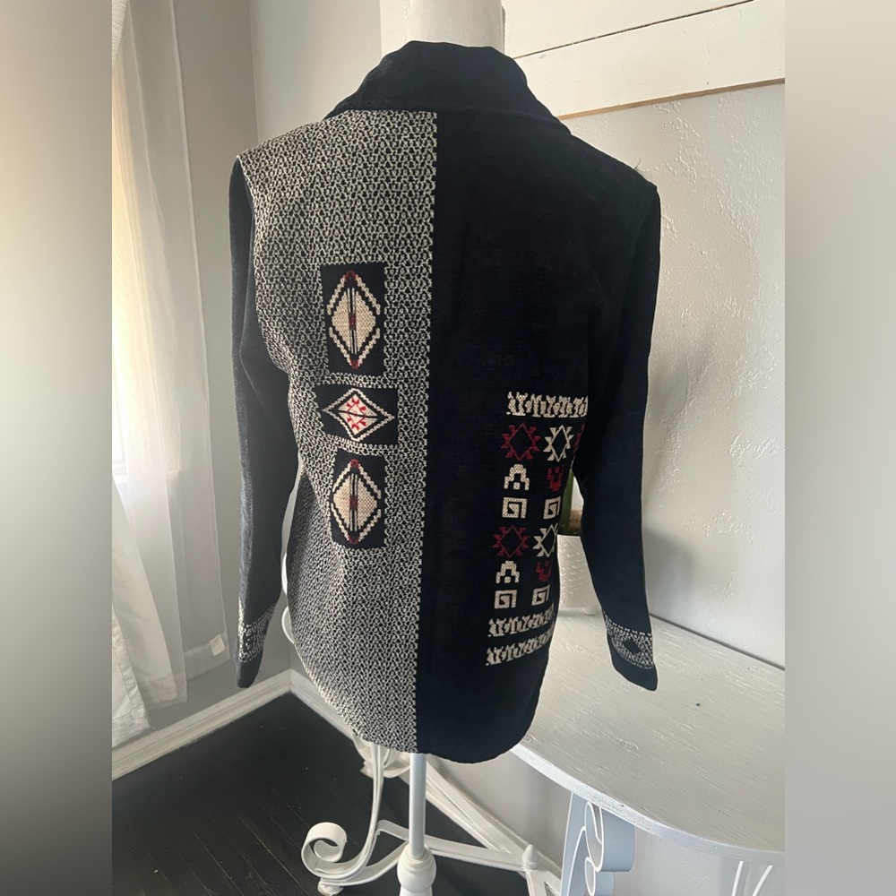 Chico's patchwork sweater jacket.size 0 - Picture 4 of 7